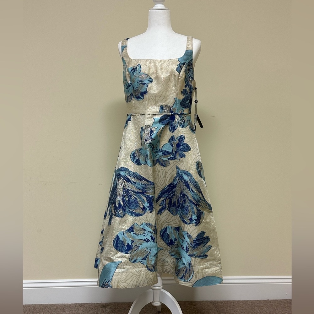 Adrianna Papell “Drop Torso Jacquard Dress” size US 10